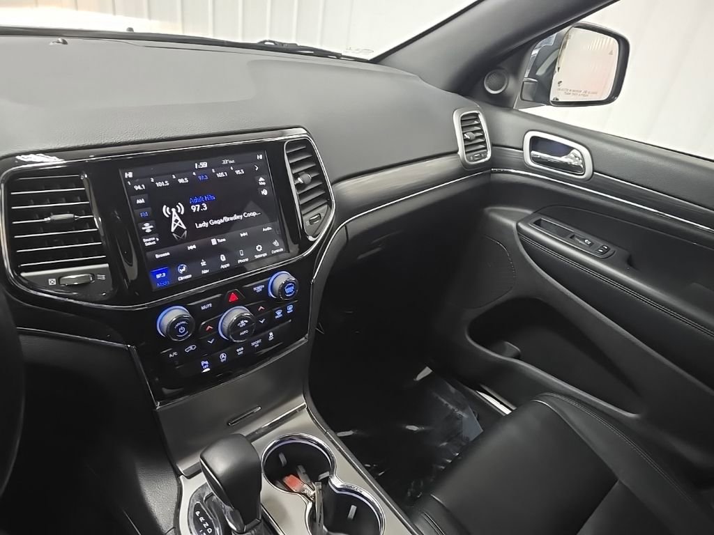 Used 2020 Jeep Grand Cherokee Limited image 27