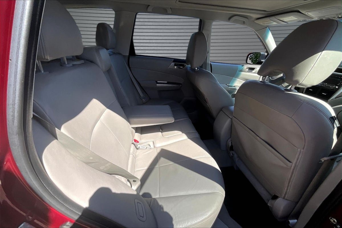 Used 2010 Subaru Forester 2.5X Limited AWD/4WD image 24