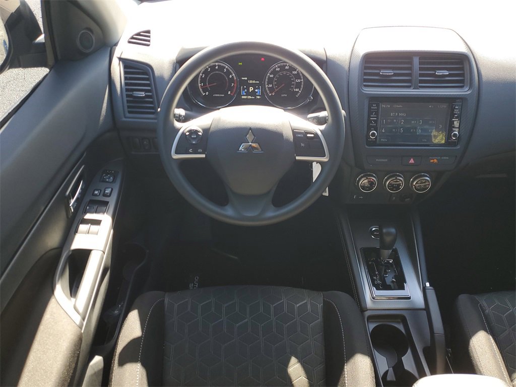 New 2025 Mitsubishi Outlander Sport ES image 9