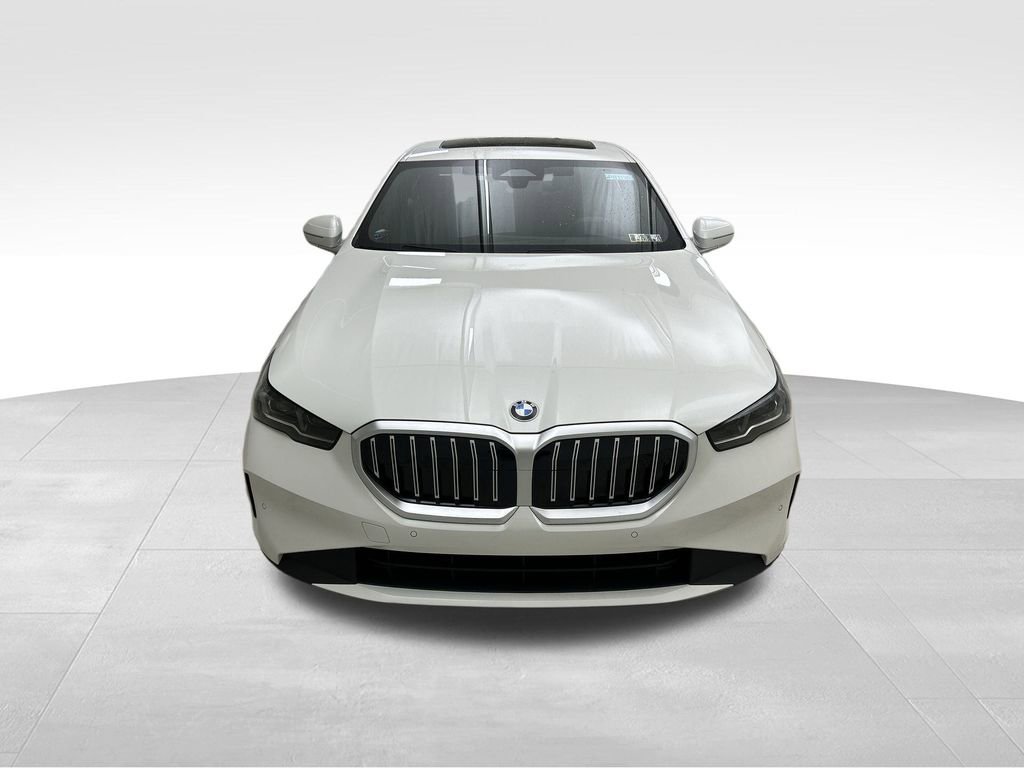 Certified 2025 BMW 530i xDrive image 3