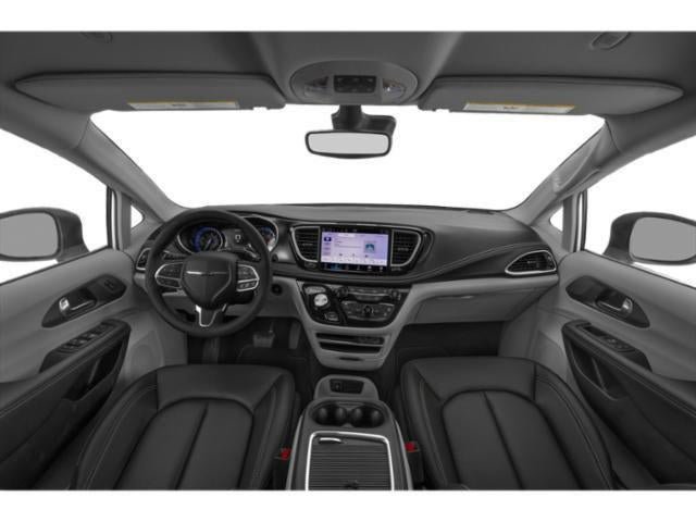 Used 2024 Chrysler Pacifica Touring-L FWD image 8