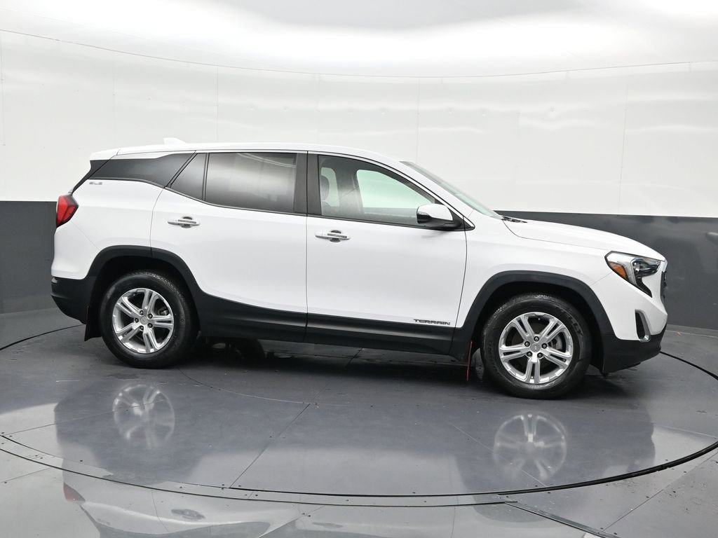 Used 2021 GMC Terrain SLE image 7