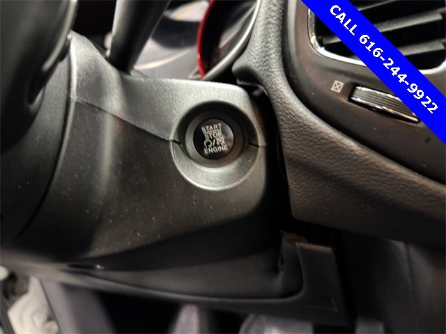 Used 2018 Jeep Compass Latitude w/ Cold Weather Group image 21