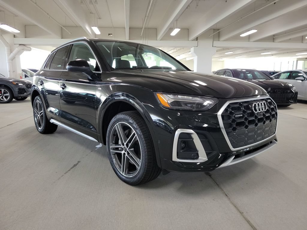 Certified 2024 Audi Q5 e Prestige AWD/4WD image 2
