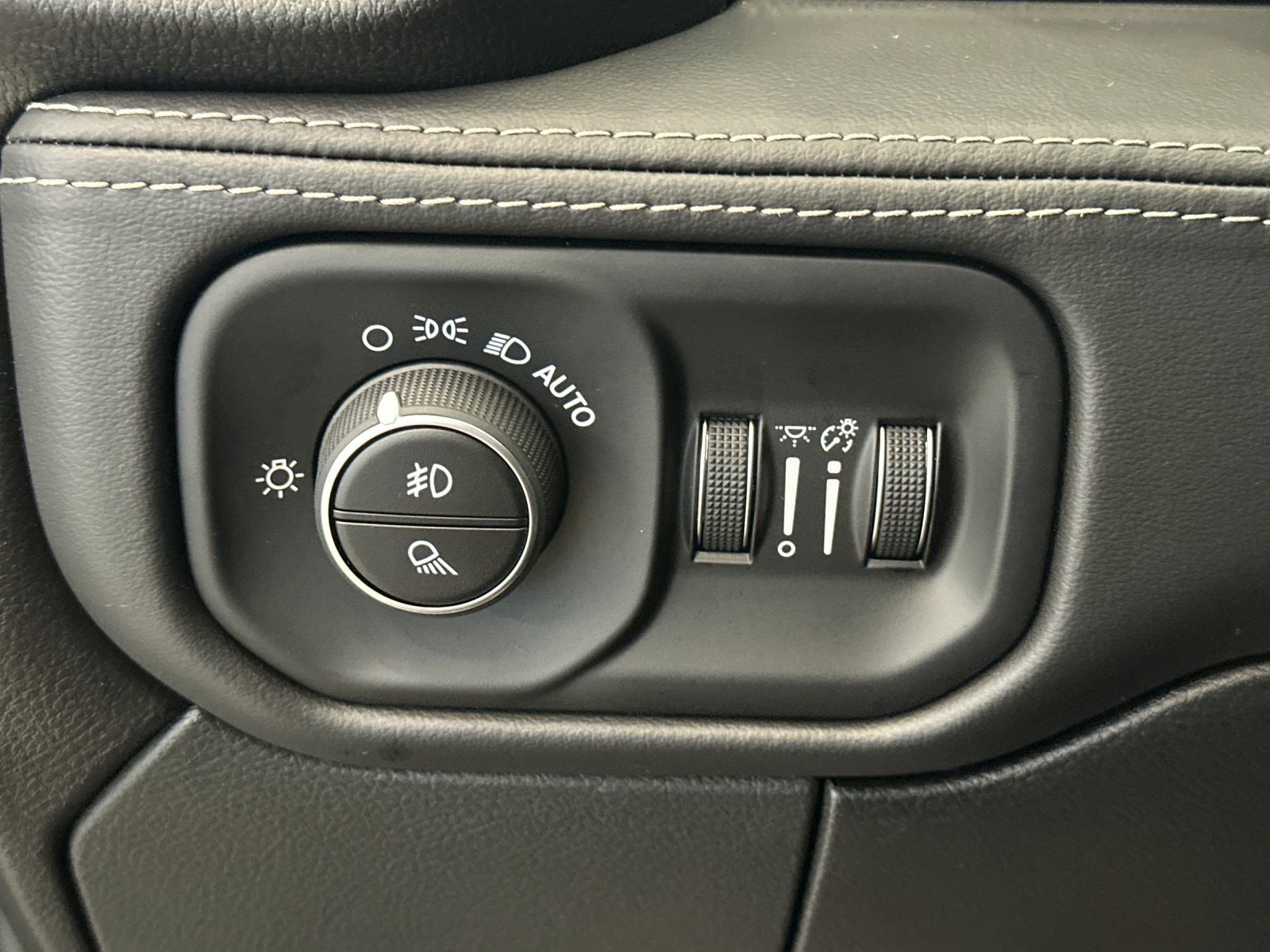 New 2025 RAM 2500 Rebel w/ Rebel Level 2 Equipment Group image 24