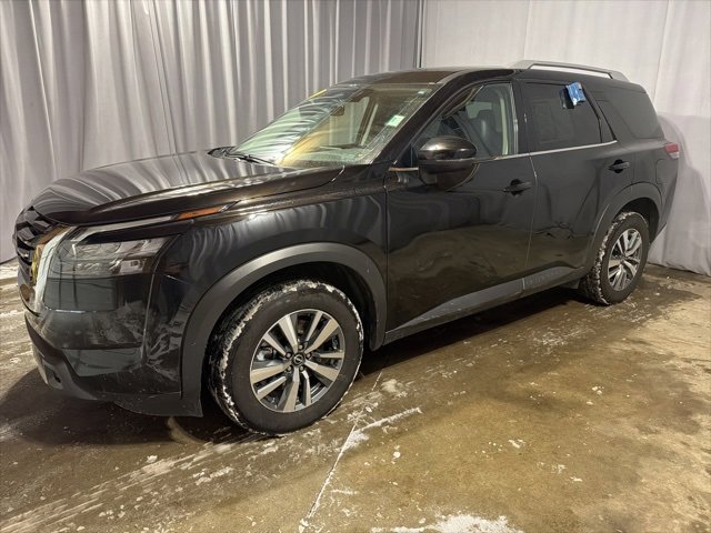 Used 2025 Nissan Pathfinder SL image 5