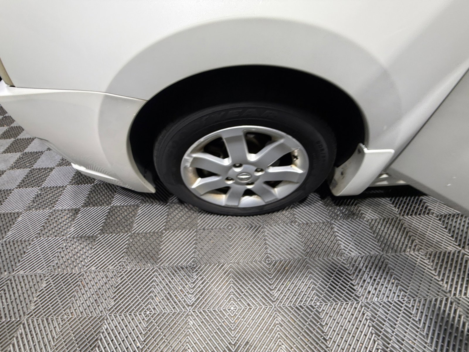 Used 2011 Nissan Sentra 2.0 SR w/ Convenience Pkg image 26