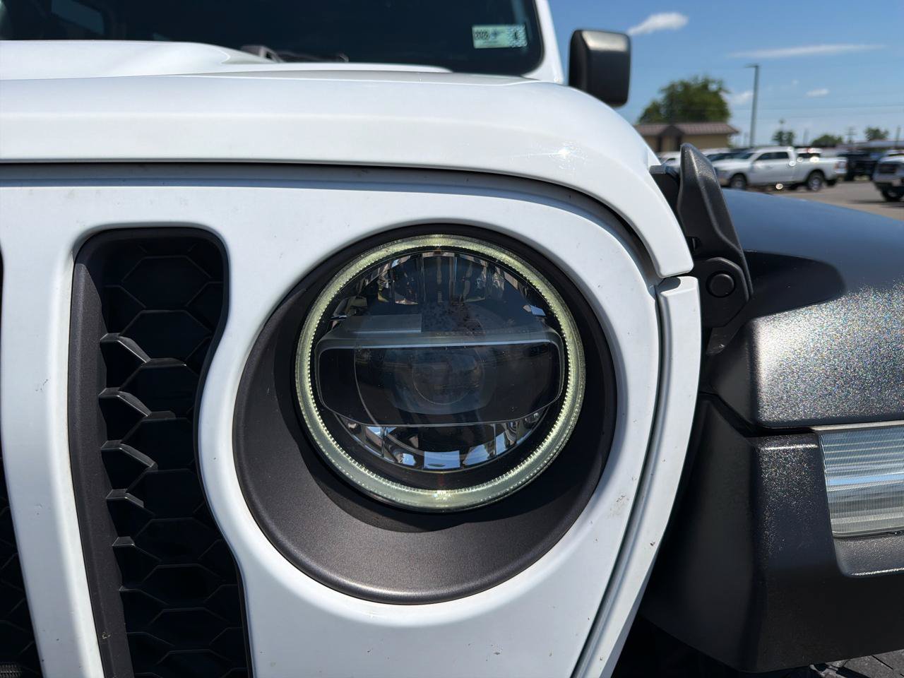 Used 2021 Jeep Gladiator Rubicon AWD/4WD image 24