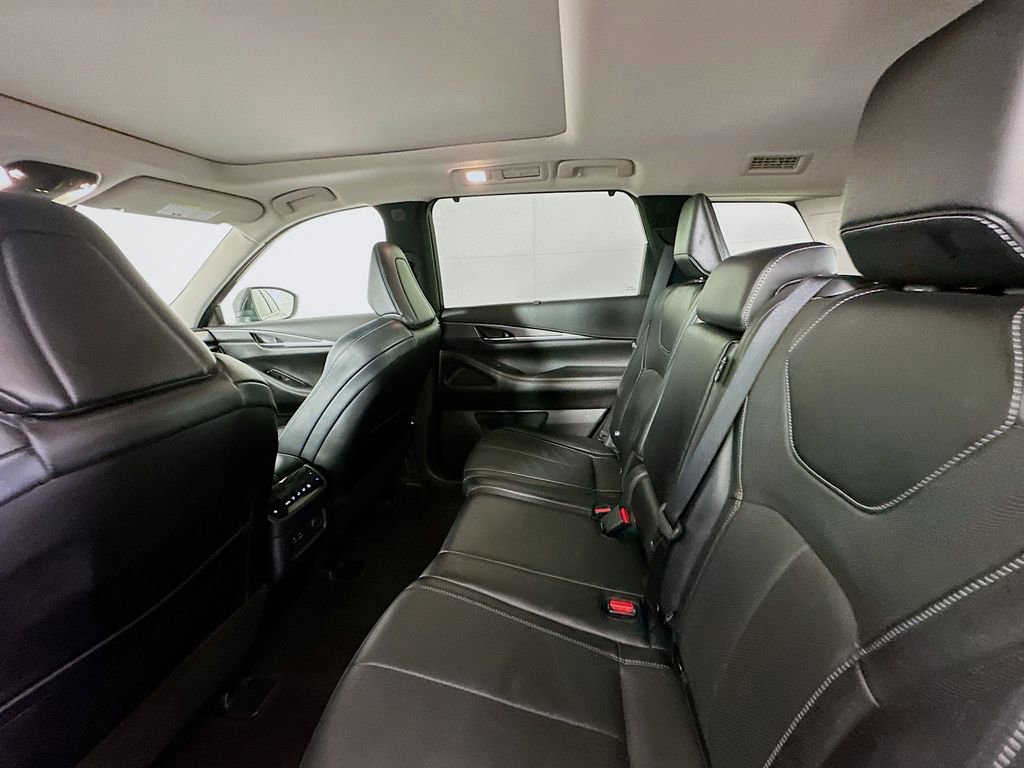 Used 2023 INFINITI QX60 Luxe image 26