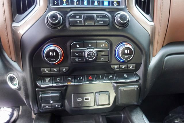 Used 2020 Chevrolet Silverado 3500 High Country w/ Technology Package image 24