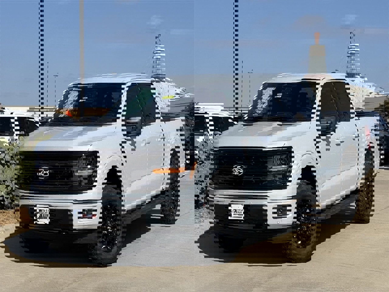 New 2025 Ford F150 XLT w/ Equipment Group 302A MID