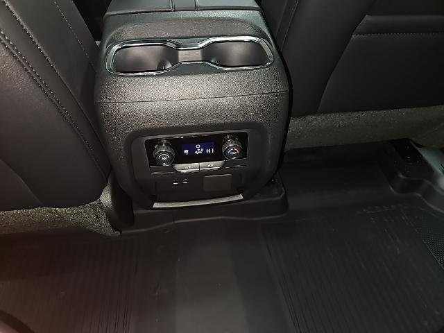 New 2026 Chevrolet Traverse Z71 w/ Driver Confidence Package image 20