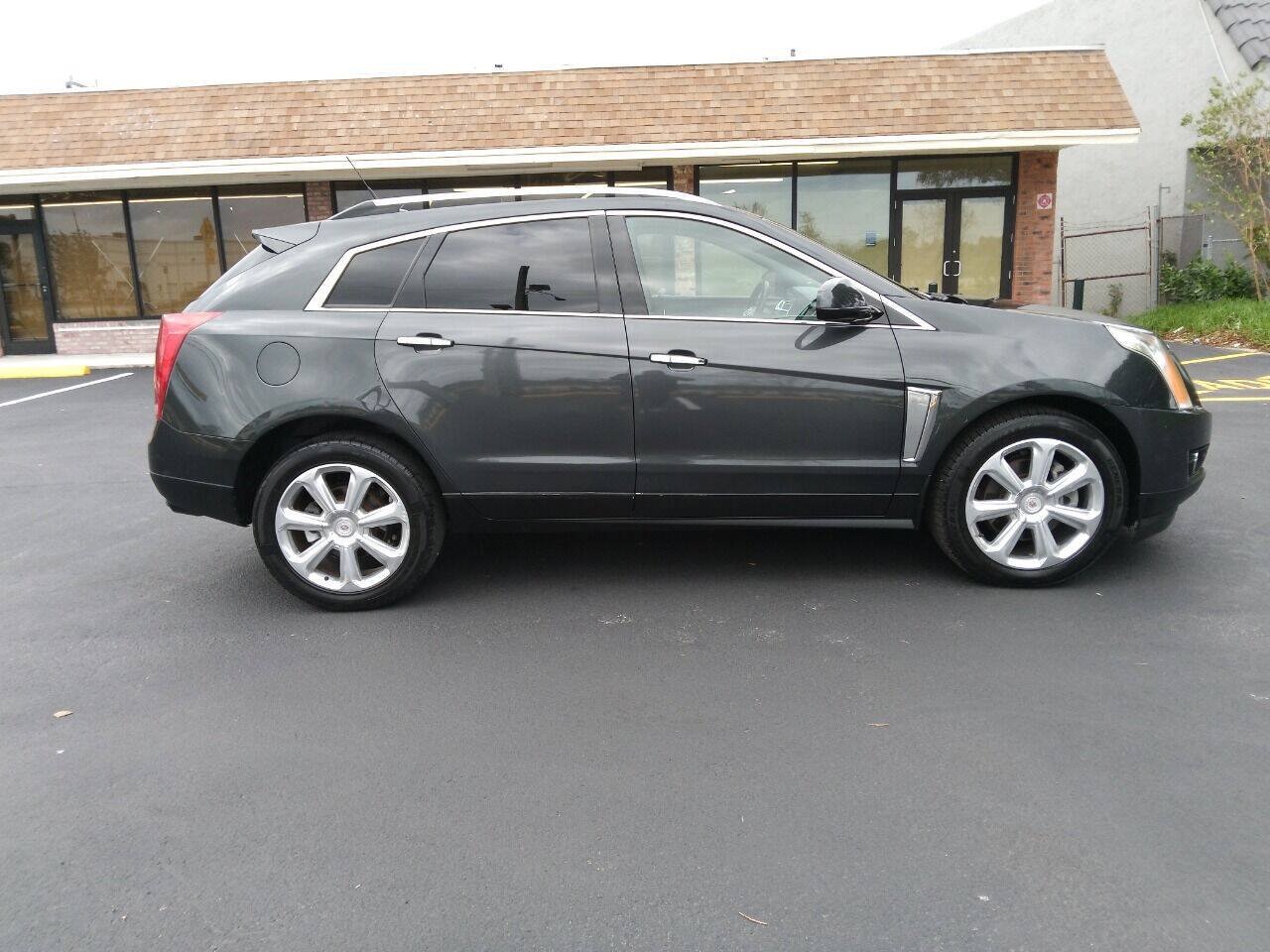 Used 2014 Cadillac SRX Performance AWD/4WD image 2