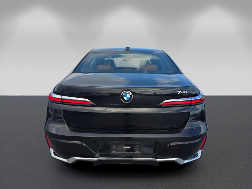 Certified 2023 BMW 740i w/ Parking Assistance Package RWD image 5