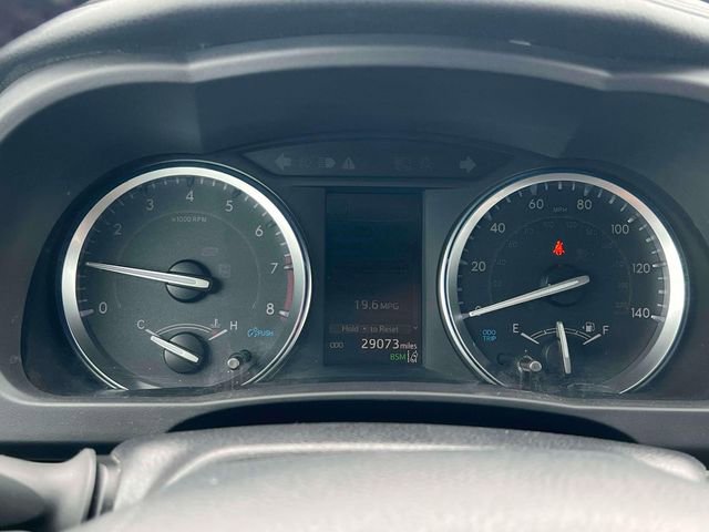 Used 2019 Toyota Highlander XLE AWD/4WD image 21