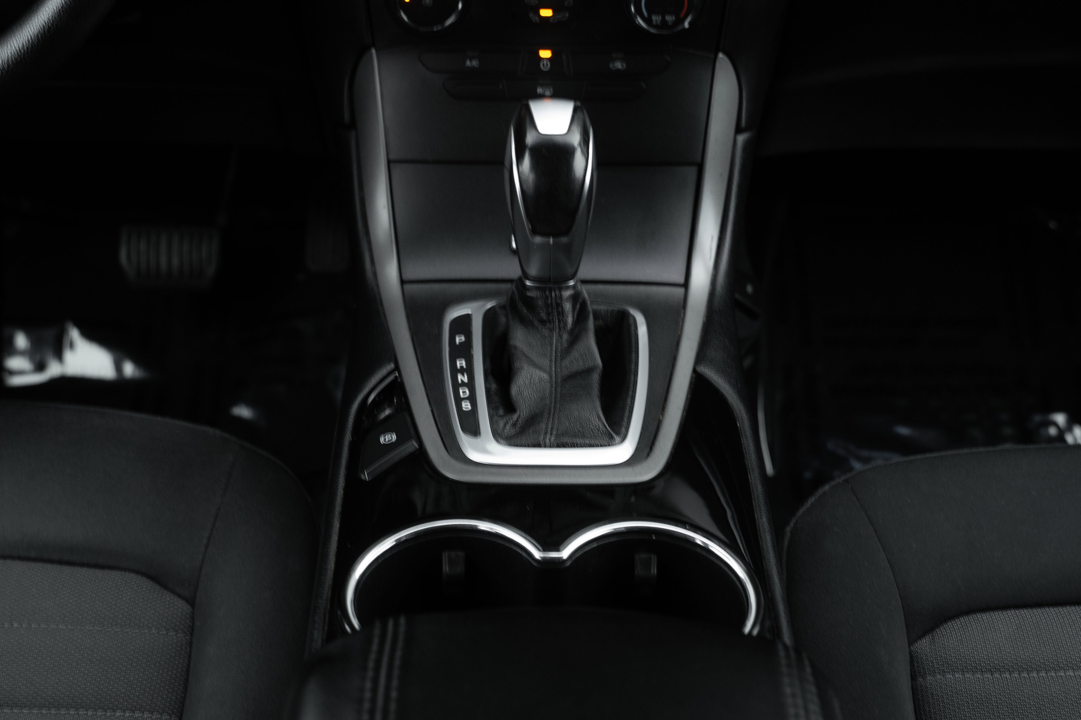 Used 2018 Ford Edge SE image 15