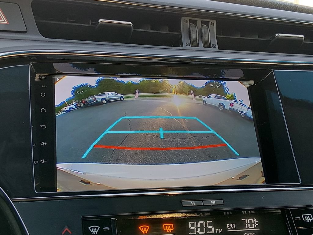 Used 2015 Toyota Avalon XLE Touring FWD image 21