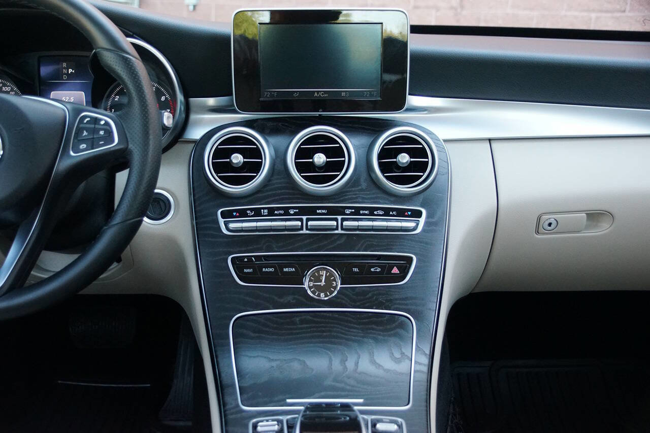 Used 2016 Mercedes-Benz C 300 Sedan image 28