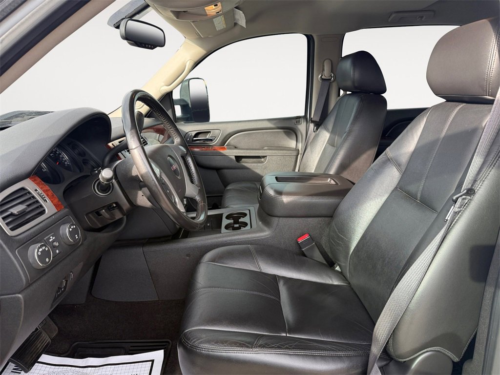 Used 2013 GMC Sierra 2500 SLT w/ SLT Convenience Package image 9