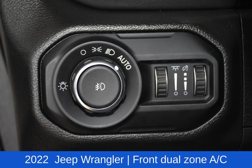 Used 2022 Jeep Wrangler Unlimited Sahara w/ Cold Weather Group image 9