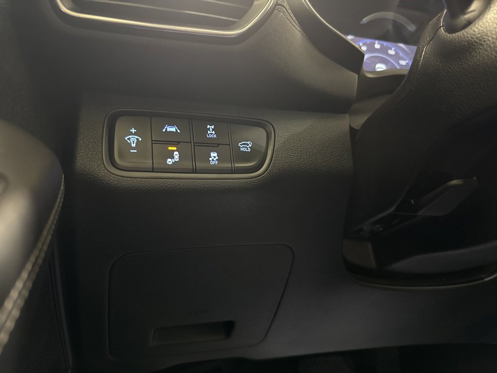 Used 2020 Hyundai Santa Fe Limited image 21