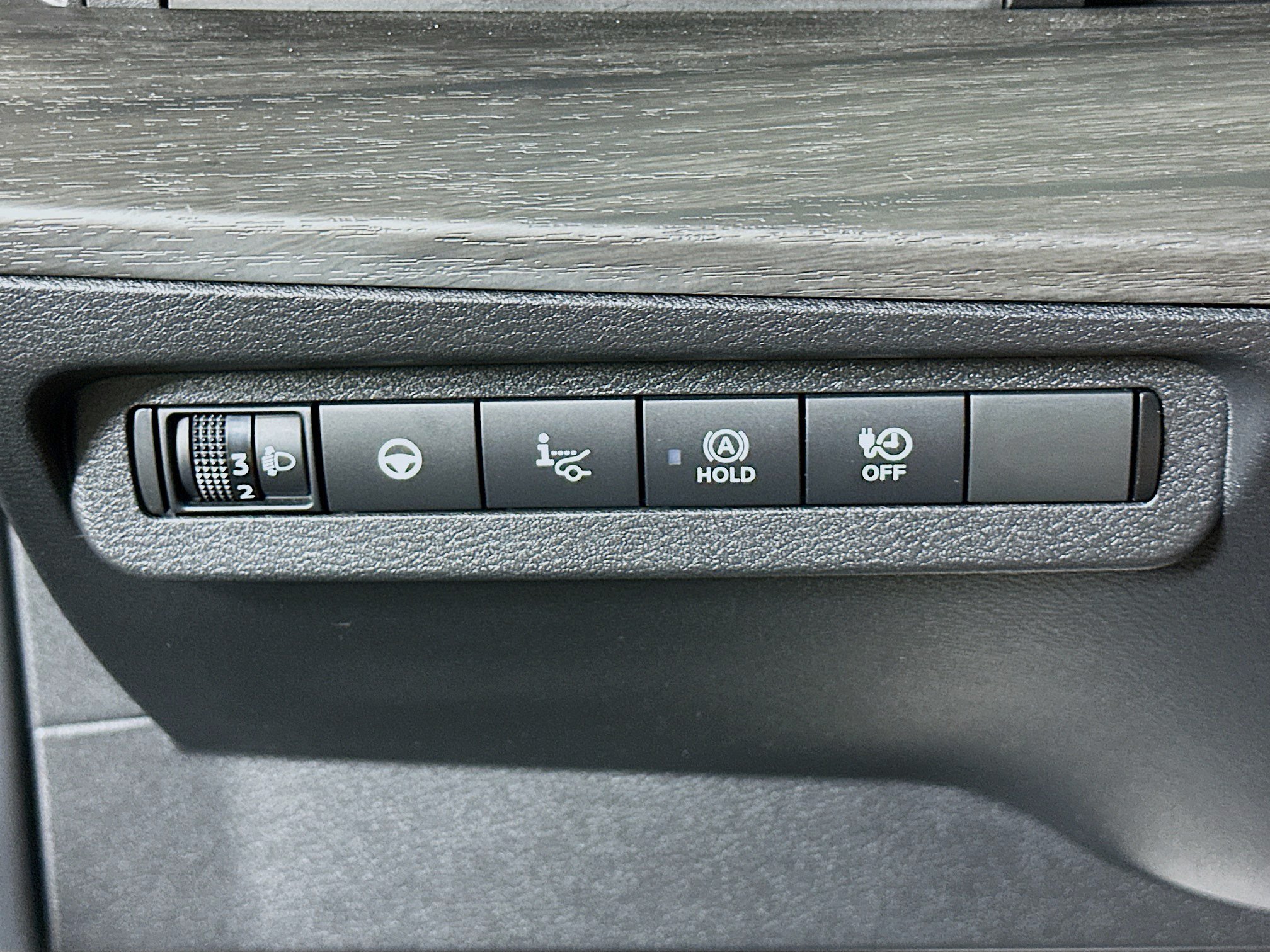 Used 2023 Nissan Ariya FWD image 17
