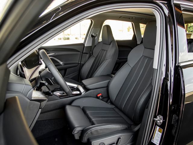 Certified 2025 Audi Q5 Premium w/ Premium Plus AWD/4WD image 13