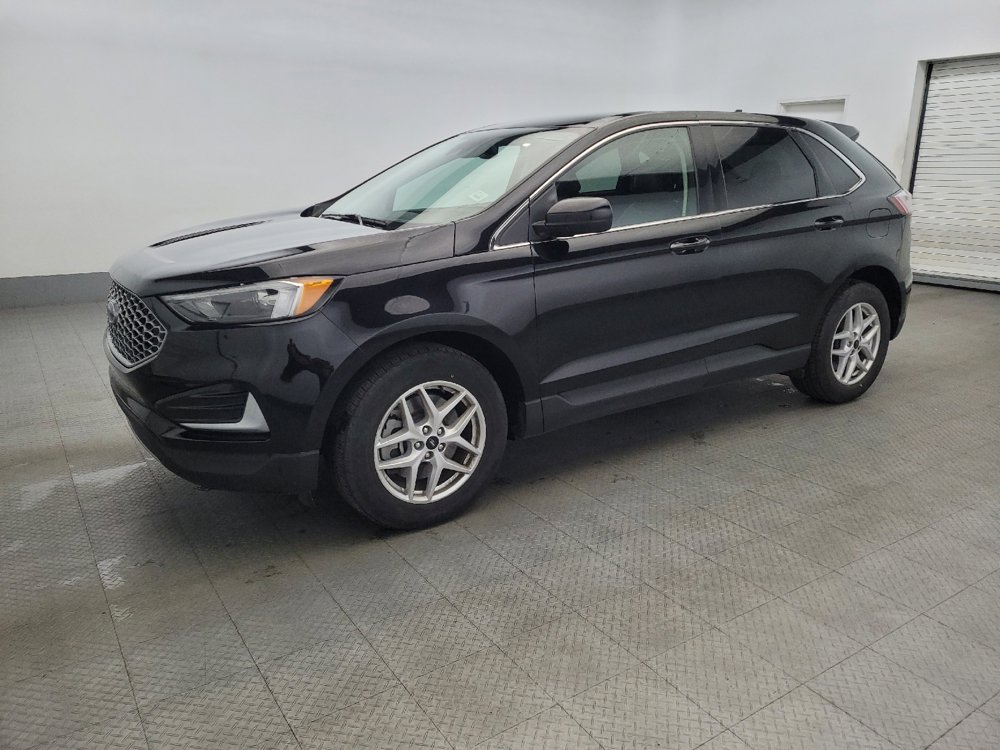 Used 2023 Ford Edge SEL image 2