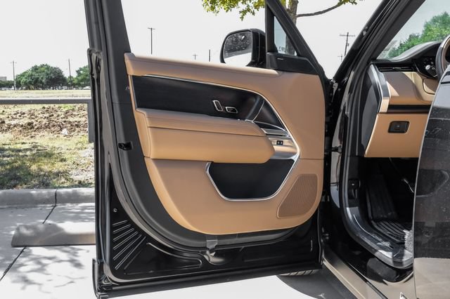 New 2026 Land Rover Range Rover SE AWD/4WD image 39