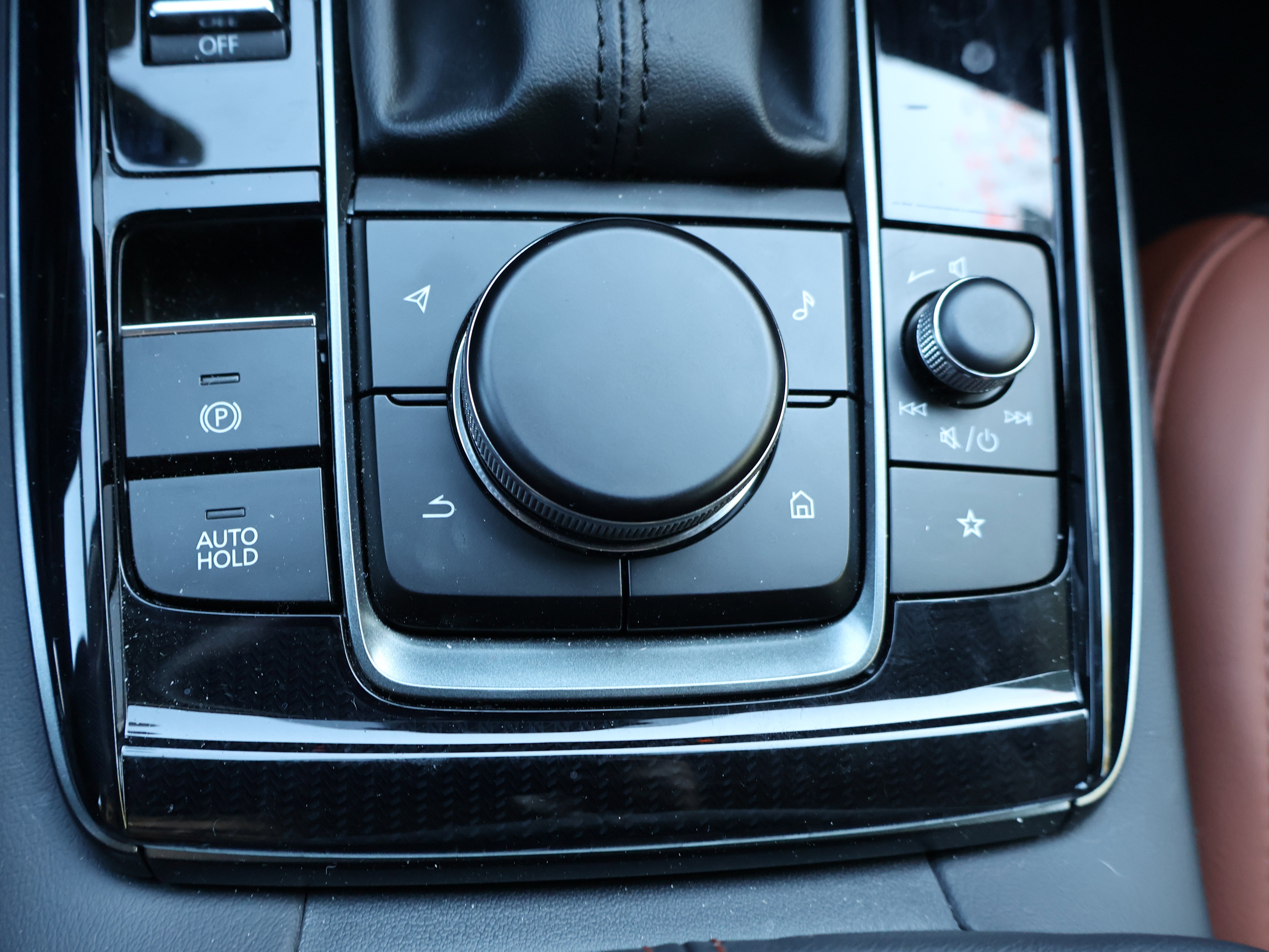 Certified 2025 MAZDA CX-30 Carbon image 33