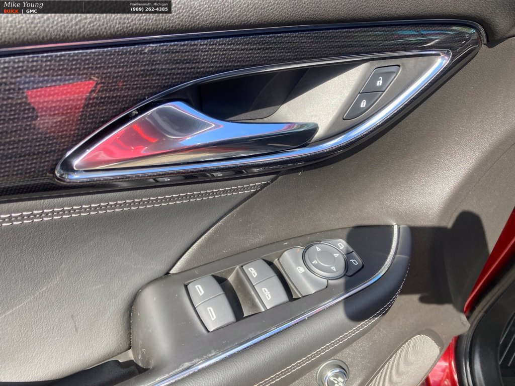 Used 2023 Buick Envision Preferred FWD image 17