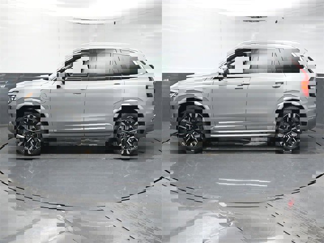 New 2025 Volvo XC90 T8 Ultra w/ Protection Package Premier image 5