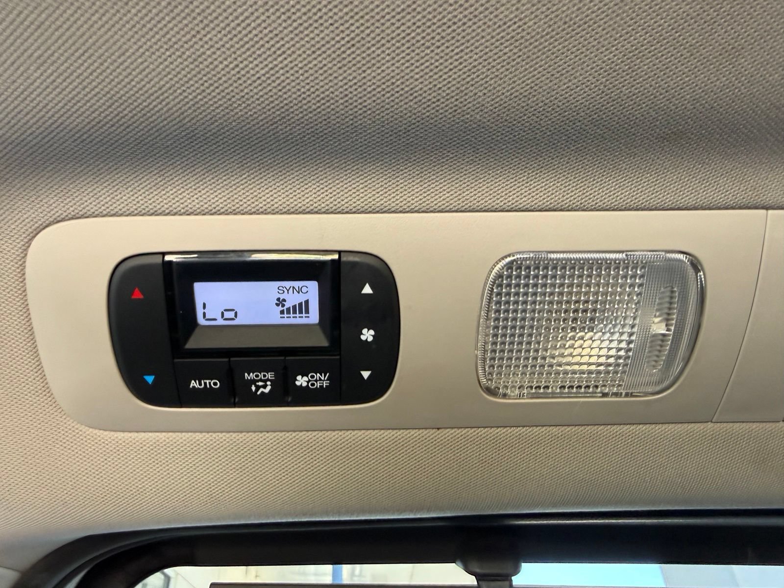 Used 2016 Honda Odyssey EX-L image 35