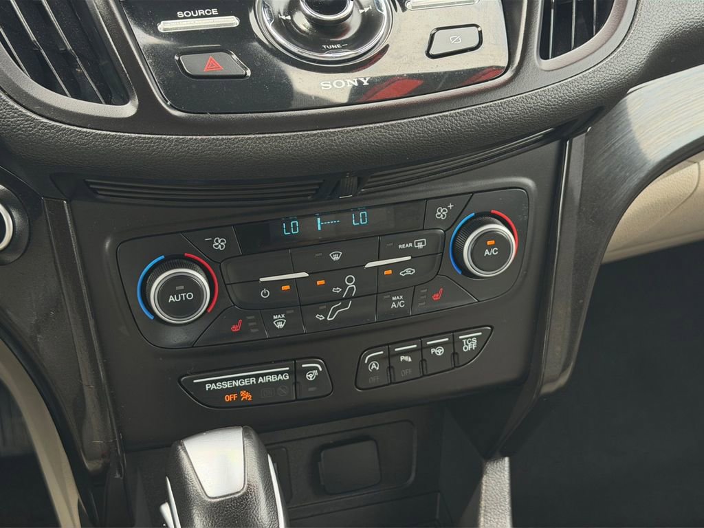 Used 2019 Ford Escape Titanium FWD image 15