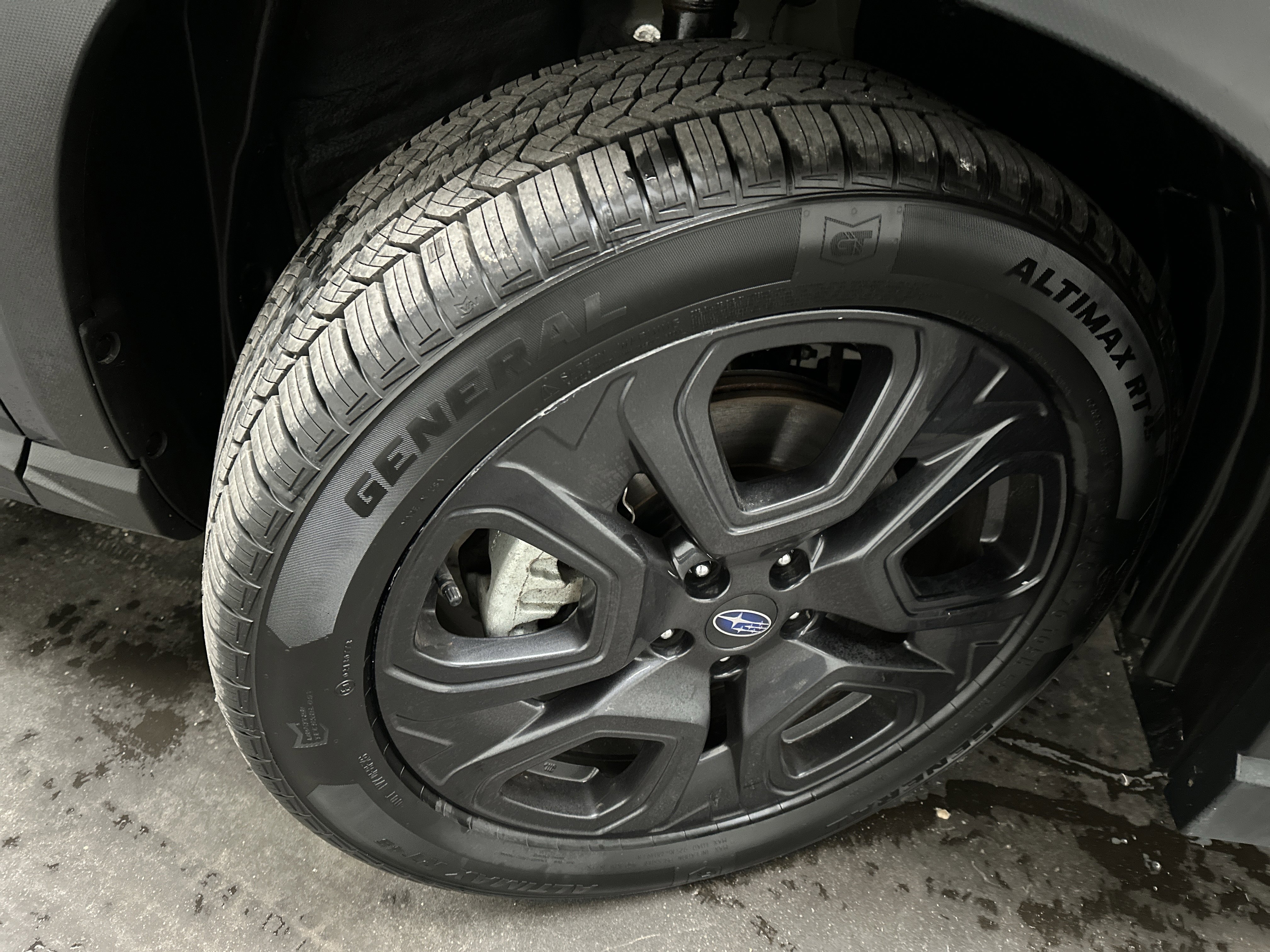 Used 2023 Subaru Ascent Onyx Edition image 9