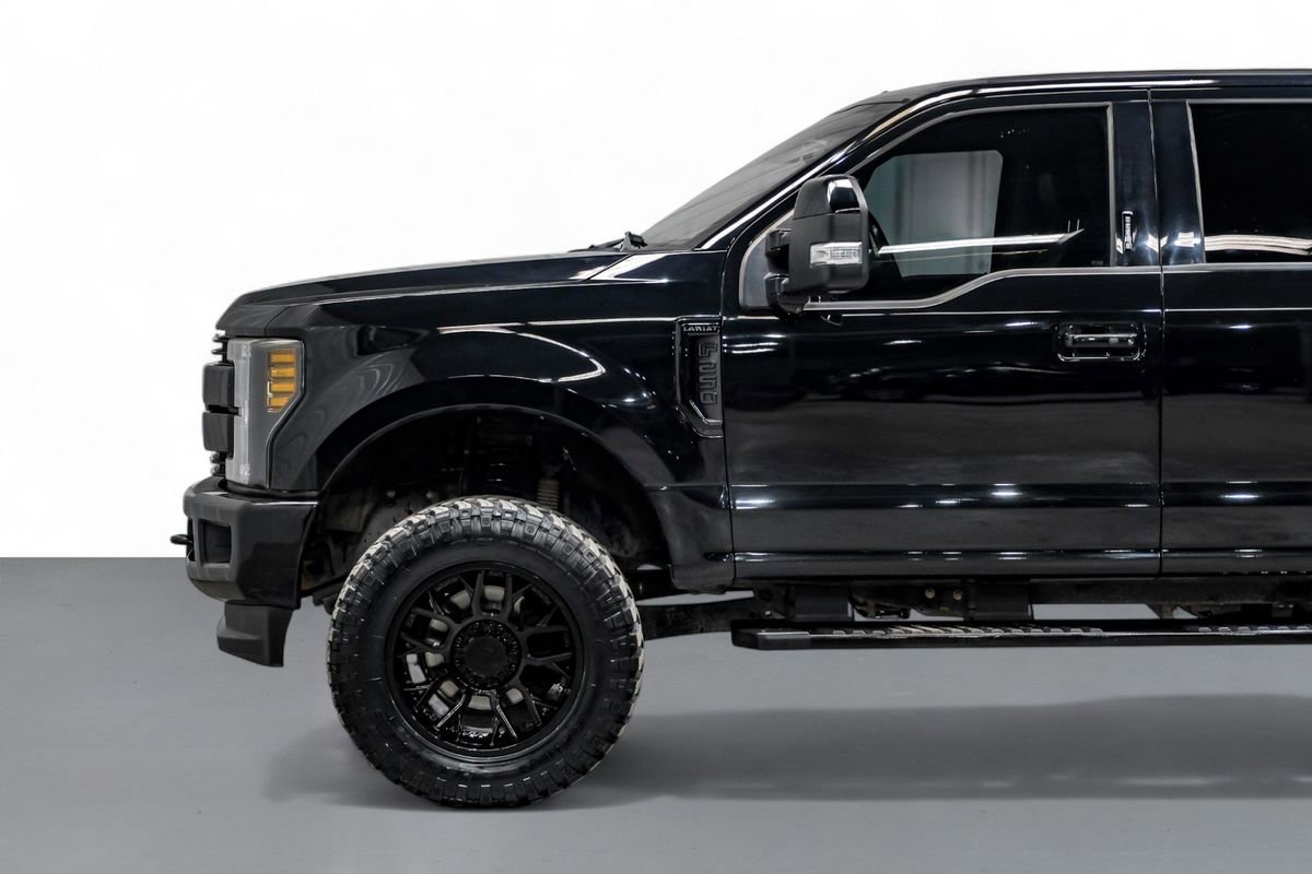 Used 2019 Ford F250 Lariat w/ Lariat Ultimate Package image 11