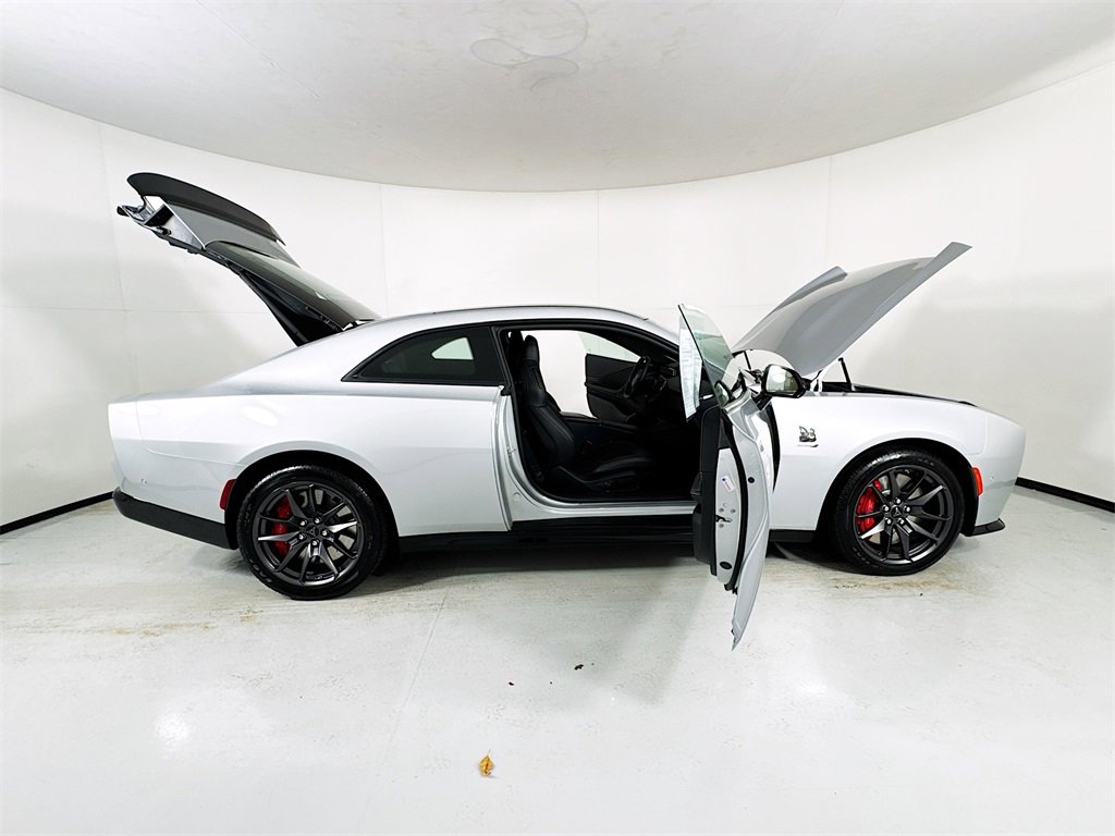 Used 2024 Dodge Charger R/T Scat Pack w/ Plus Group image 37