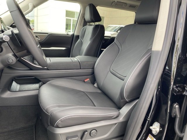 New 2025 INFINITI QX80 Luxe w/ Exterior Package image 5