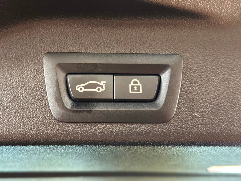 Used 2023 BMW X5 xDrive45e w/ Executive Package image 42