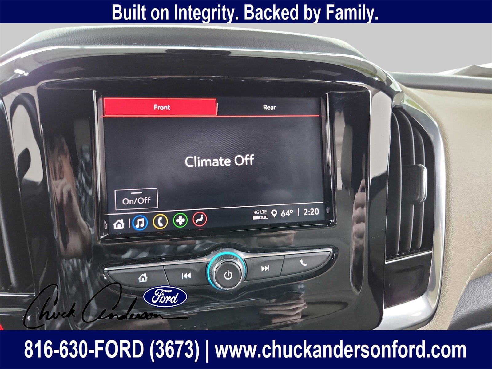Used 2023 Chevrolet Traverse LS image 18