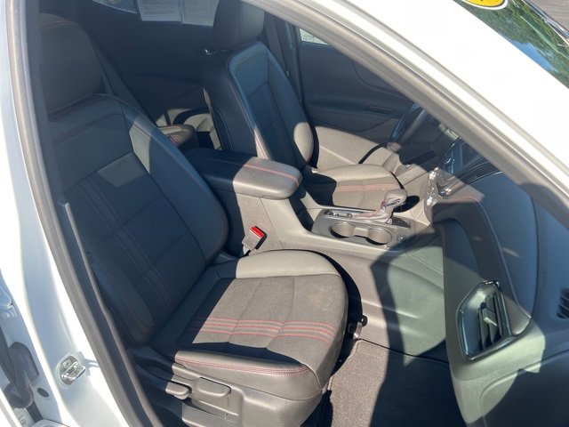 Used 2022 Chevrolet Equinox RS image 16