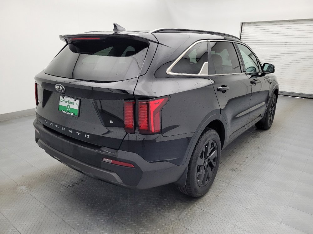 Used 2021 Kia Sorento S image 9