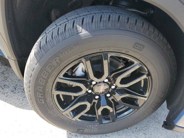 New 2025 GMC Sierra 1500 Elevation image 8