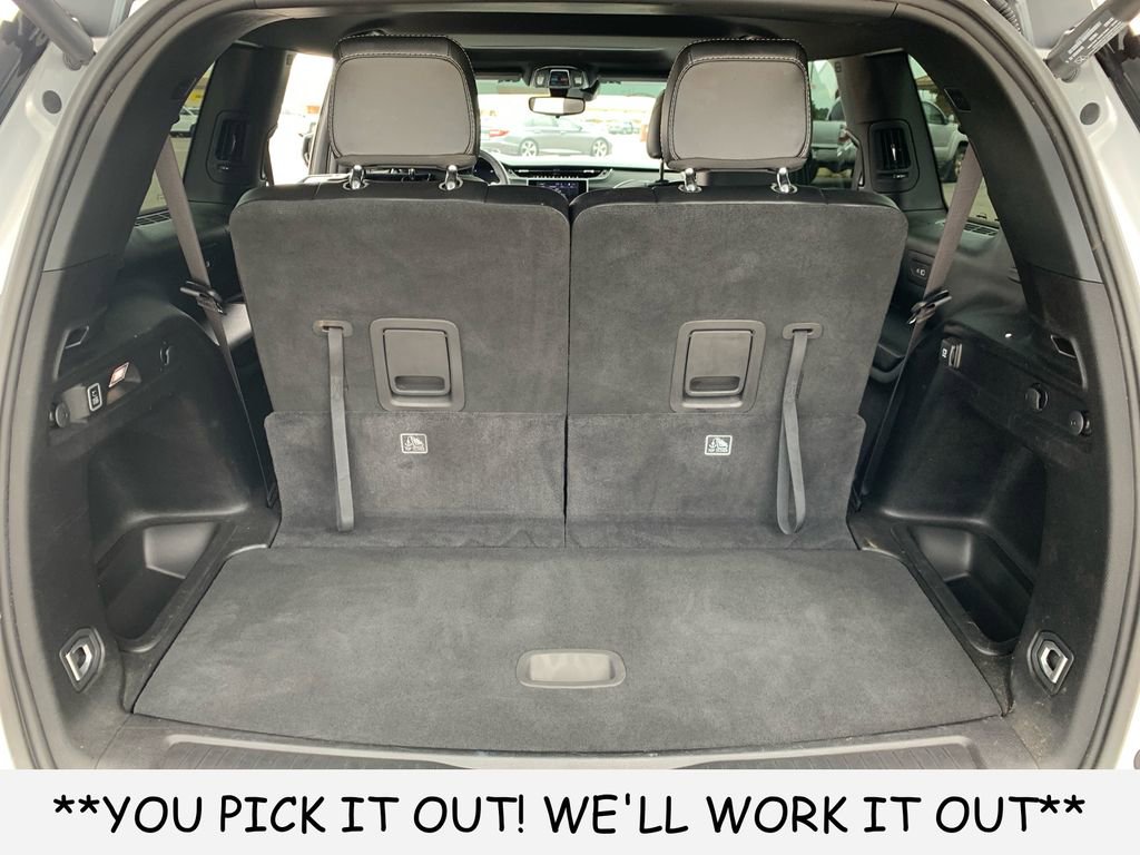 Used 2024 Jeep Grand Cherokee L Altitude RWD image 9