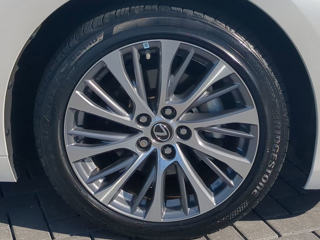 Used 2021 Lexus ES 350 w/ Premium Package image 12