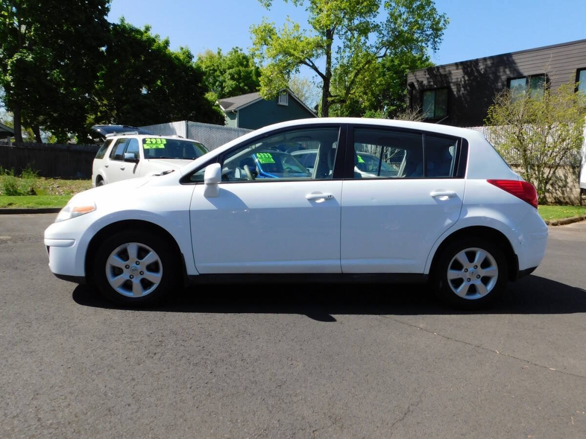 Used 2008 Nissan Versa Hatchback w/ Convenience Pkg FWD image 18