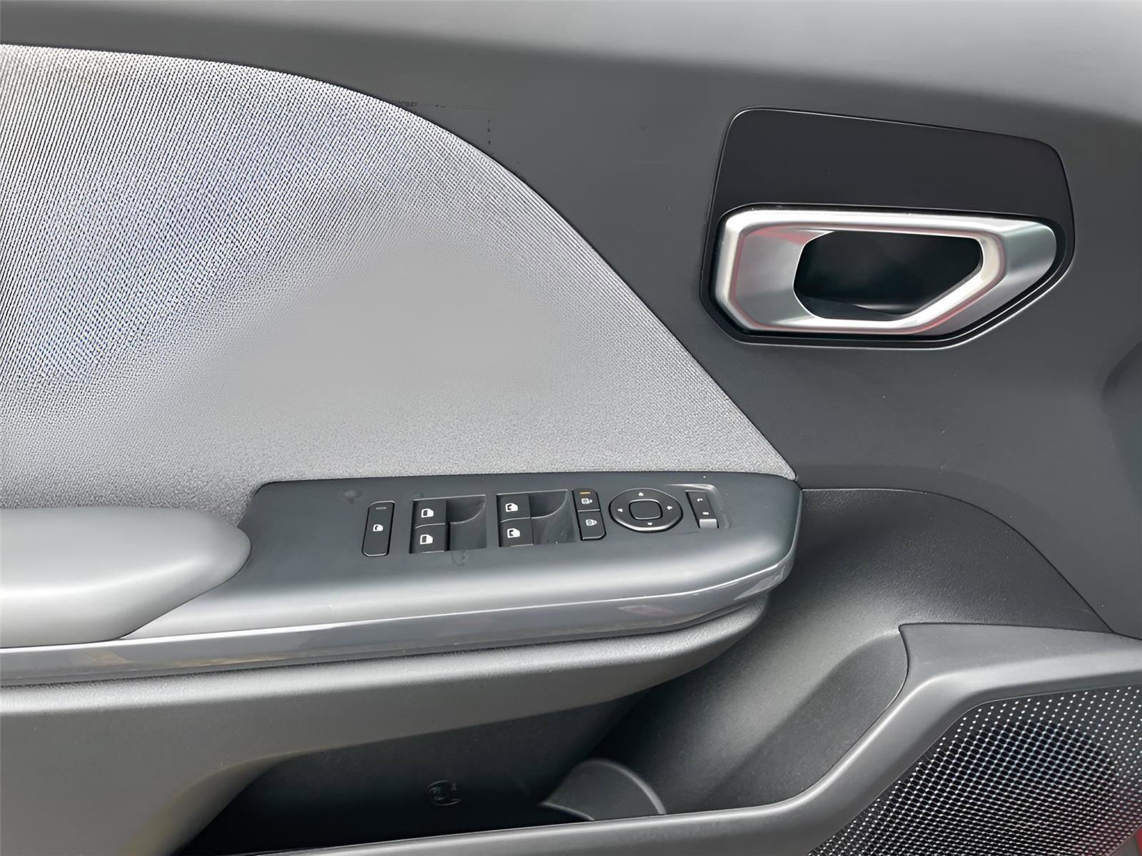 Used 2025 Kia K4 EX image 23