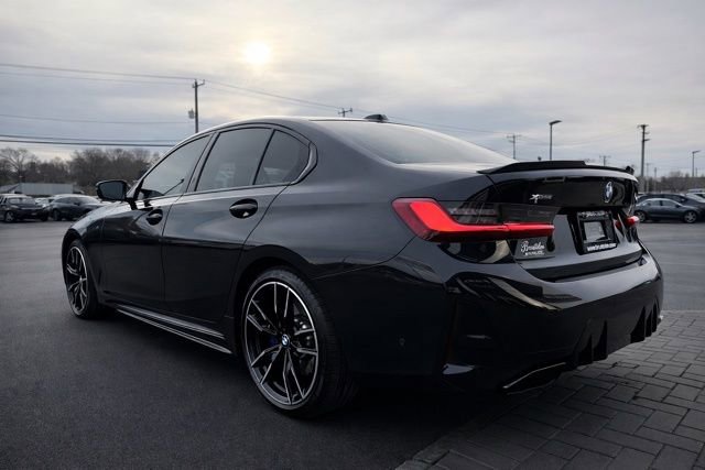 Used 2025 BMW M340i xDrive w/ Premium Package image 7