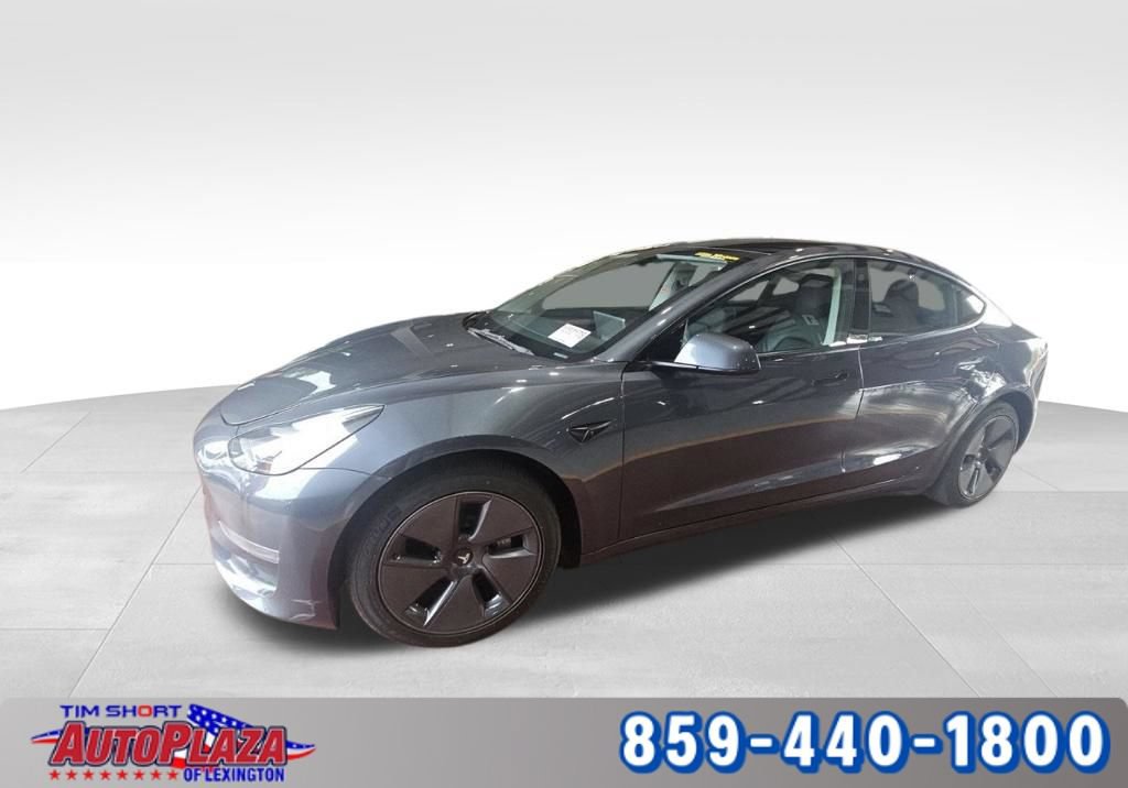 Used 2023 Tesla Model 3 Standard Range RWD image 1