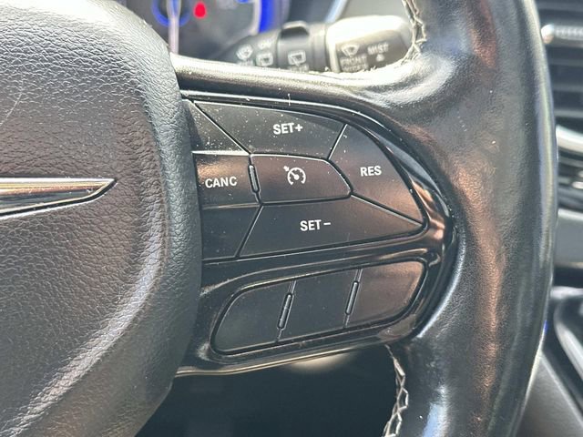 Used 2019 Chrysler Pacifica Touring-L Plus w/ S Appearance Package FWD image 23